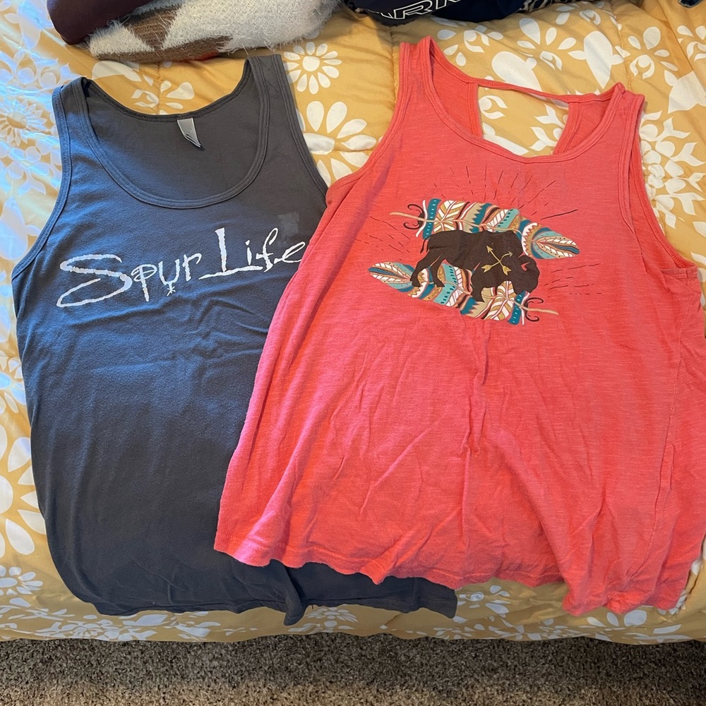 Ariat tank top small